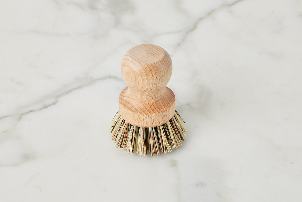 Euro Pot and Pan Brush
