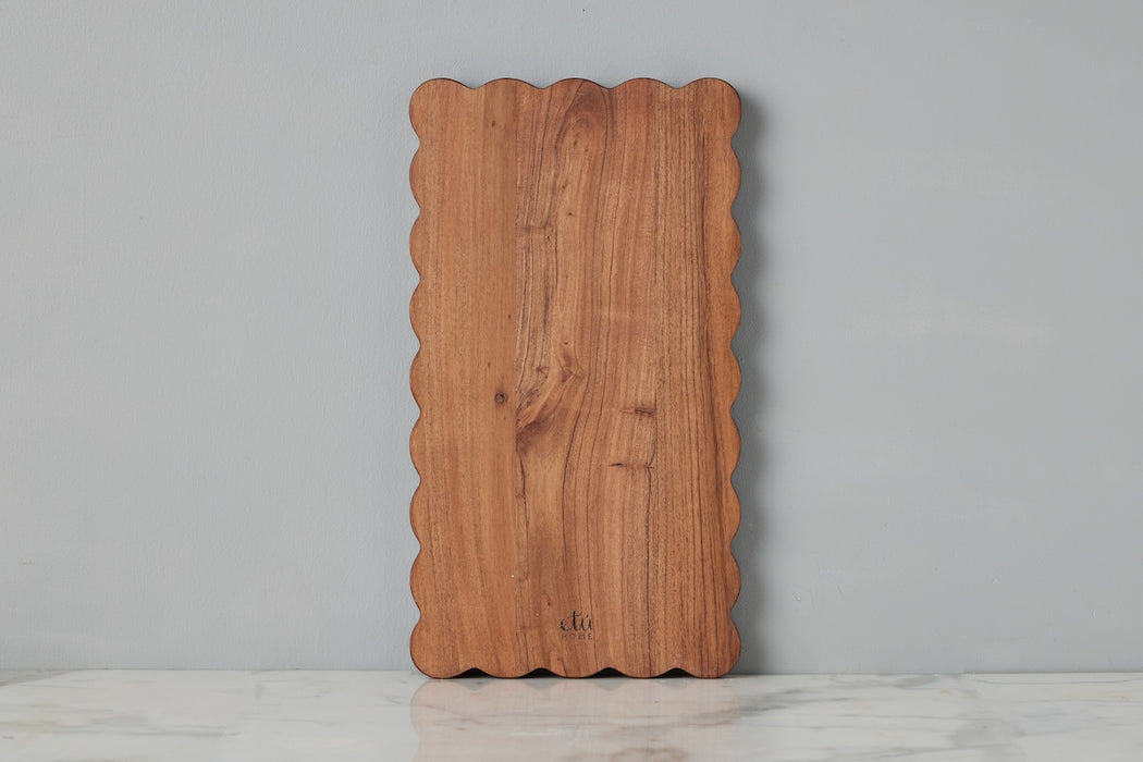 Scalloped Cutting Board, Medium Rectangle