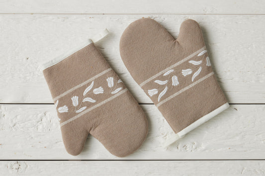 QMN116UW9 etuhome Oven Mitt White Tulip Set of 2