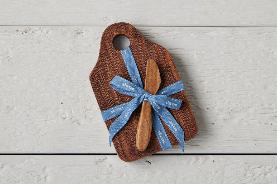 RMN218ANZ4 etuhome Mini Natural Appetizer Board with Spreader Denim Ribbon