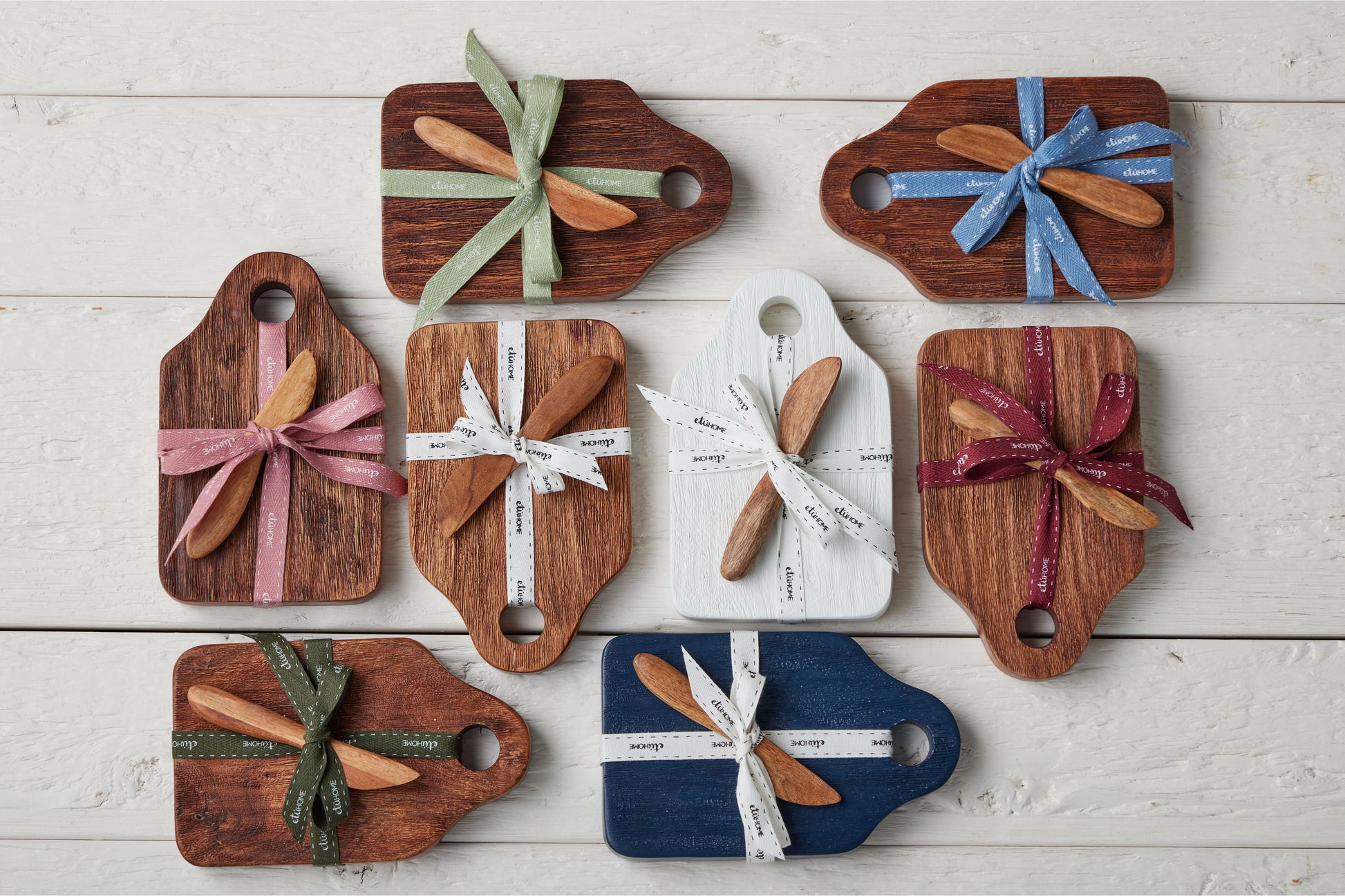 RMN218ANZ4 etuhome Mini Natural Appetizer Board with Spreader Denim Ribbon