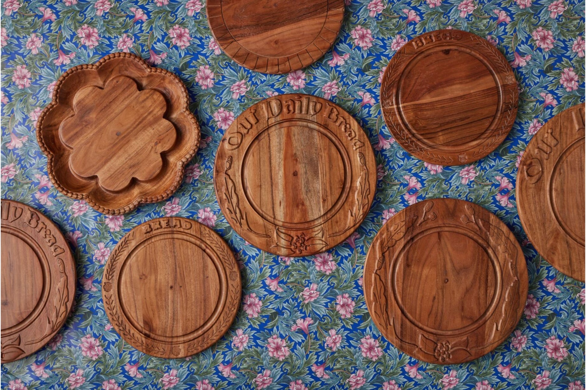 RMN605EN1 etuhome Vintage English Bread Board Medium Round