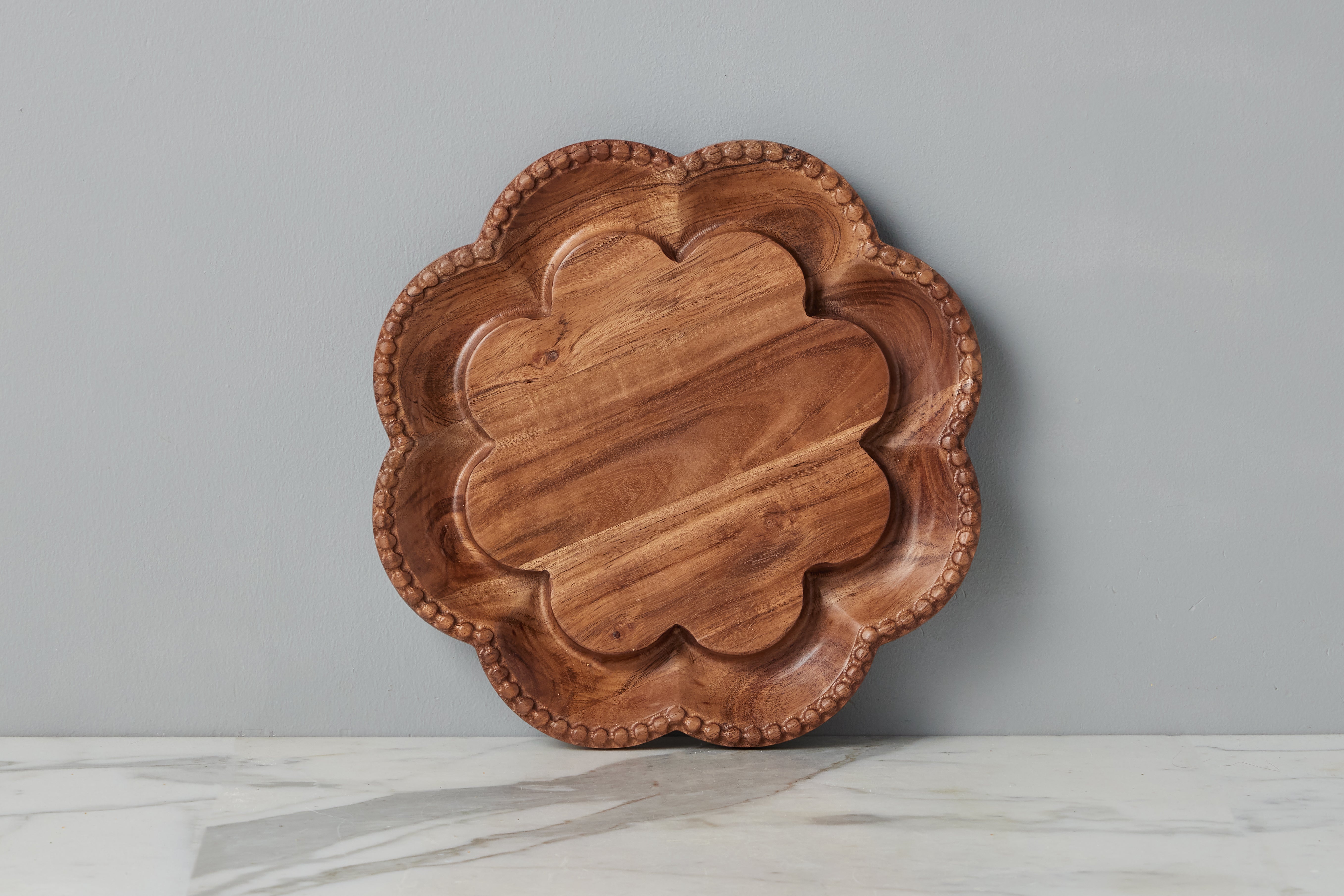 イギリス直輸入品　木製　Fresh Baked Bread 立体アート Vintage English Bread Board, Medium Scalloped – etúHOME
