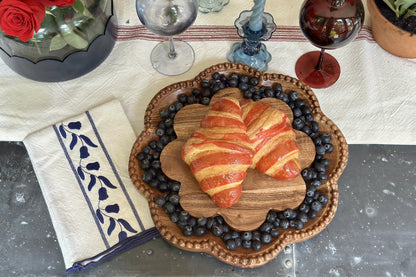Vintage English Bread Board, Medium Scalloped