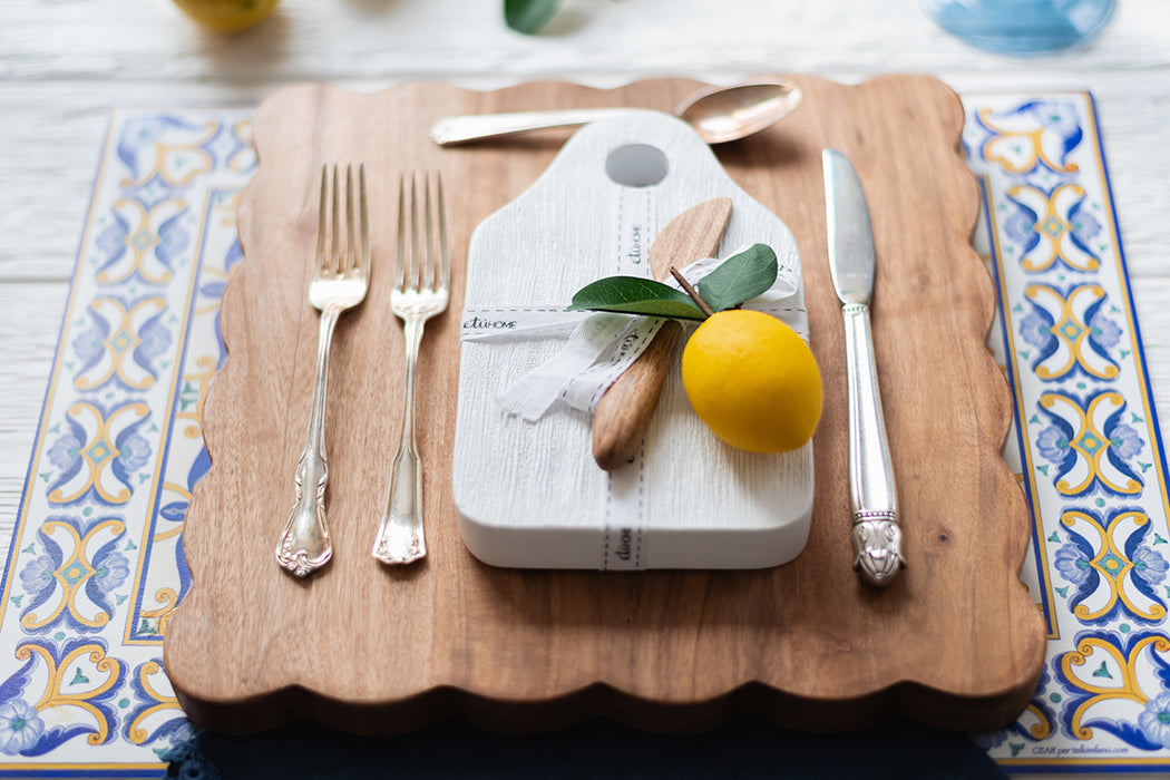 Medium Square Scalloped Cutting Board