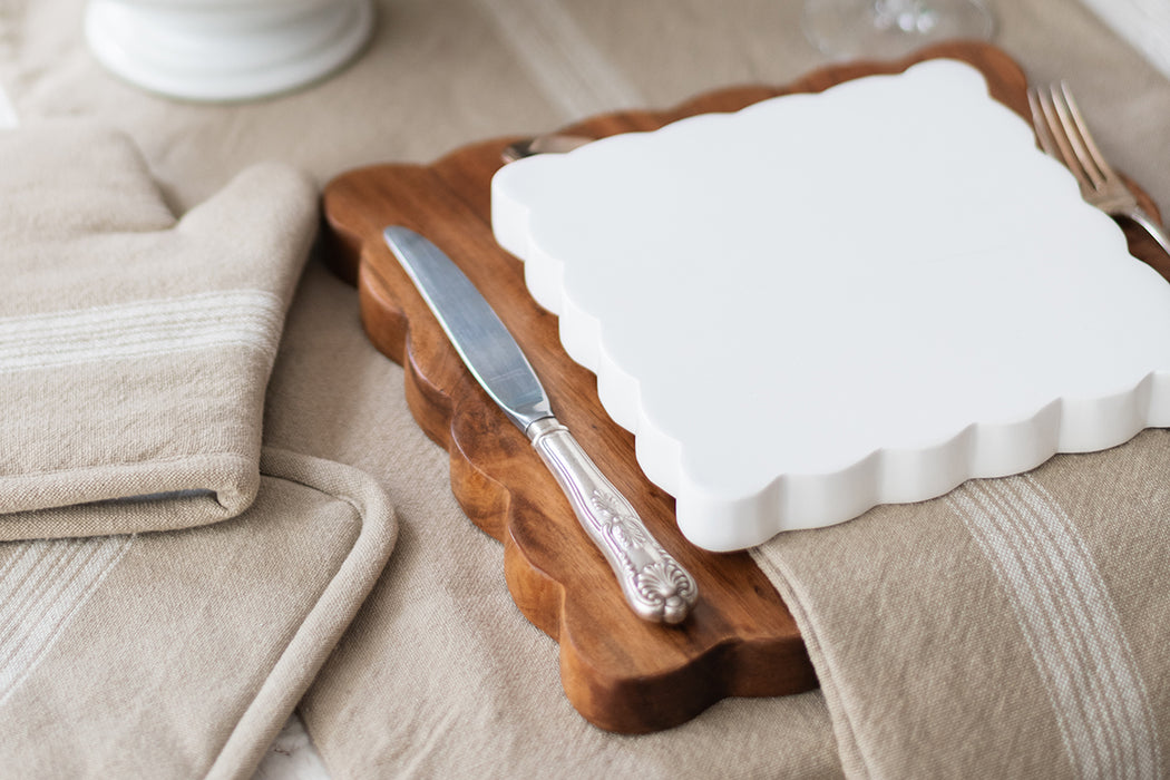 Medium Square Scalloped Cutting Board