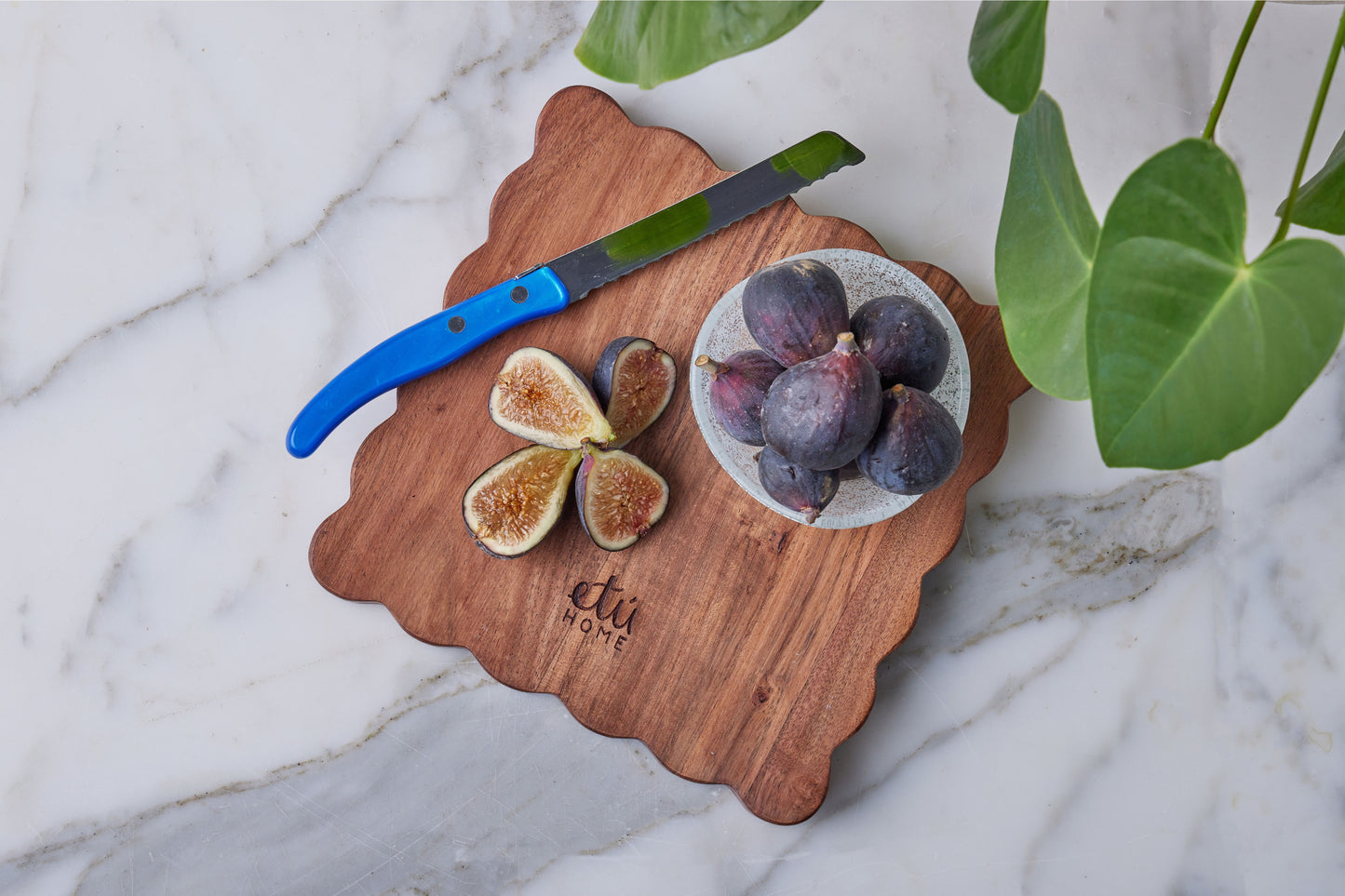 Scalloped Cutting Board, Medium Square